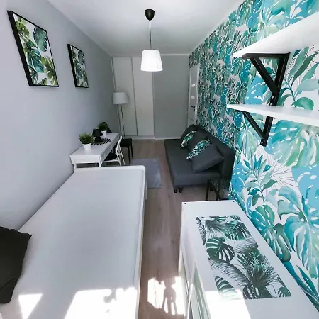 New - 300 M Town Hall - 3 - 7 People Apartament